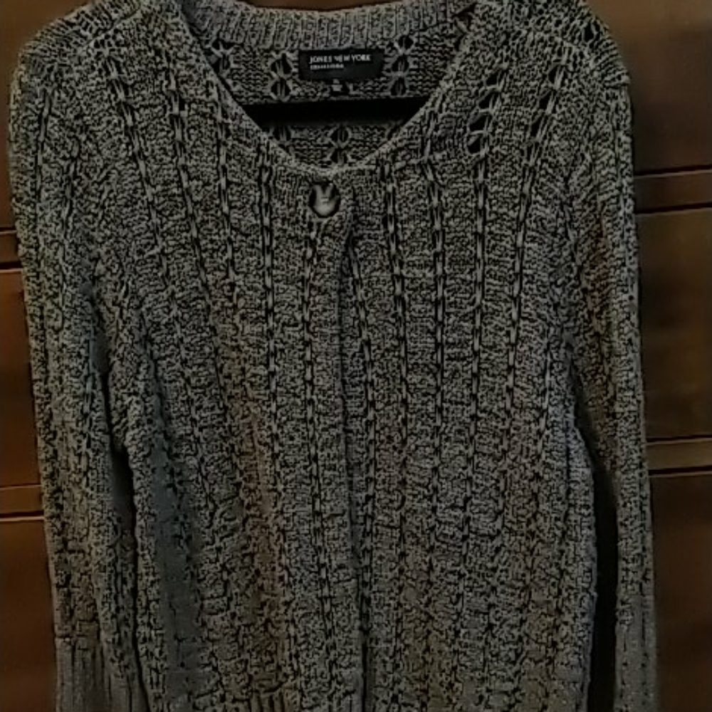Jones New York Sweater w one button at top